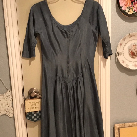 Beautiful blue vintage satiny dress ๐ - Picture 4 of 8